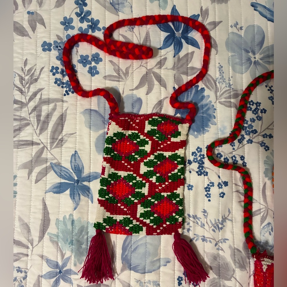 Crochet ๐งถ bundle purses - Picture 3 of 8